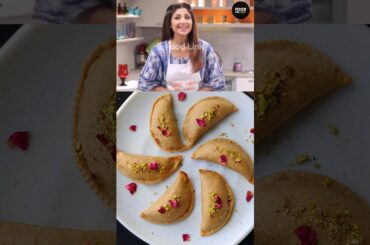 Shilpa Shetty's Healthy Baked Karanji Recipe #shorts