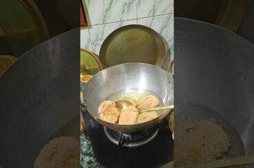 Thekua l Khajuria l Tikari l Bihar famous Thekua #shorts #chhathpuja #harshitakitchencorner