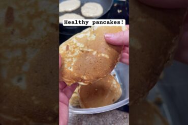HEALTHY OATMEAL PANCAKES with maple syrup! #healthy #baking #recipe #pancakes #healthybaking