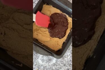 4 ingredient homemade protein bar recipe #healthy-snacks #proteinbarrecipe #chocolatecoveredkatie