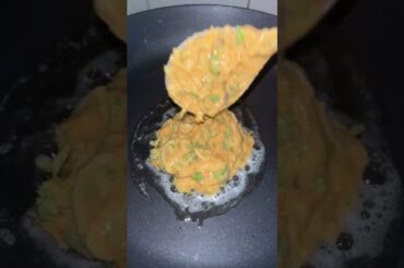 healthy breakfast recipe - potato cheela #food #healthyrecipes #cheelarecipe