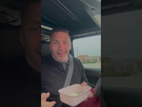 Meals in The Car: Quick and Easy Meal Ideas #mealprep #travelmeal #lowcalorie Meals in The Car: Quick and Easy Meal Ideas #mealprep #travelmeal #lowcalorie