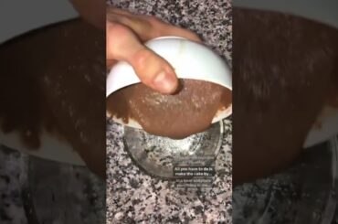 5 Min Healthy Chocolate Lava Cheesecake (Gluten-free, Low Carb, High Protein, Sugarfree, Low Calorie