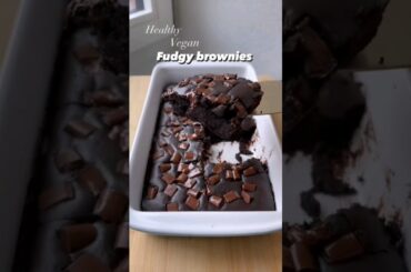 Quick healthy receipe|fudge brownie|choco chips brownie #quickrecipe #healthyrecipes #brownie #cake