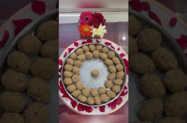 Gond ke laddu #shorts #youtubeshorts #shortvideo #healthy #food