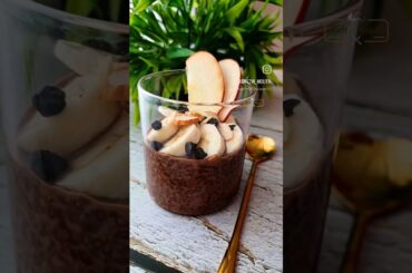 Low calorie dessert  ~ Chia seed pudding ~ #shortsfeed #healthy #recipes #shorts #foodie #dessert