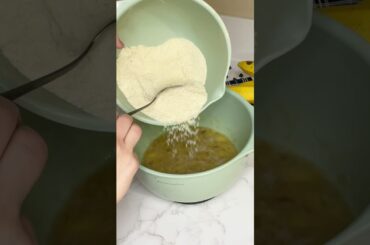 Most DELICIOUS & NUTRITIOUS banana bread recipe #shorts #recipe #bananabread #yummy #healthy