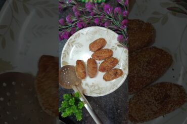 Bread rolls #foodzeee #shorts #sonikatadka #viral #shortsfeed