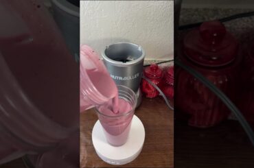 Smoothie #shorts #smoothie #recipe #breakfast #healthyrecipes #smoothierecipes