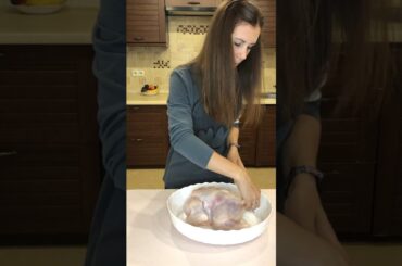 healthy baked chicken for Christmas - Christmas dinner idea #christmas #dinner #recipe #chicken