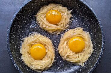 Easy Way Eat Eggs With Potatoes / Simple Healthy Breakfast Recipe / 5 Mnts Cheap & Delicious Snacks