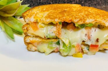 Cheese and capsicum sandwich for Breakfast | Bell pepper sandwich | sandwich bread recipe