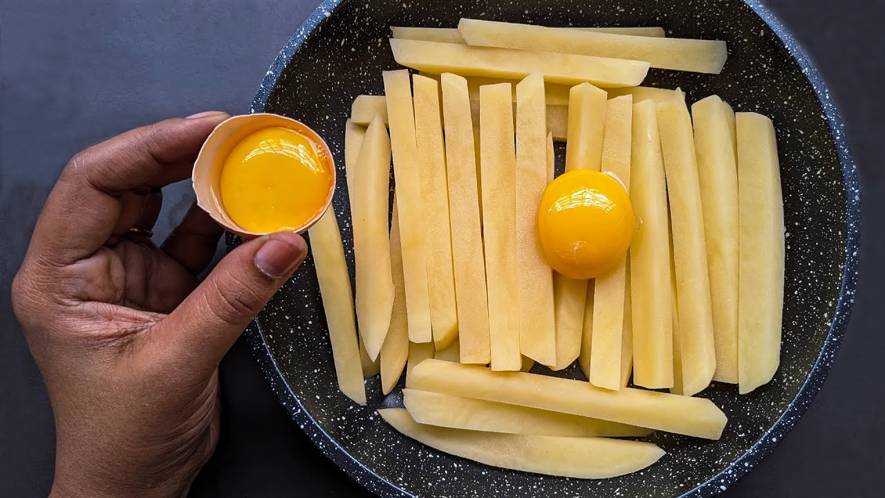 Easy Way To Eat Eggs With Potatoes/ Simple Healthy Breakfast Recipe/ 5 Mnts Cheap & Delicious Snacks Easy Way To Eat Eggs With Potatoes/ Simple Healthy Breakfast Recipe/ 5 Mnts Cheap & Delicious Snacks