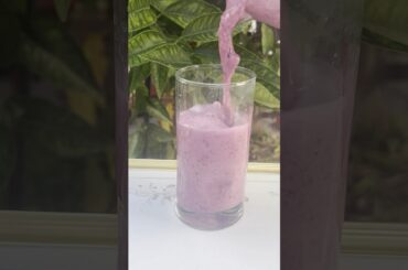 Recipe for heart healthy Pomegranate Smoothie /Juice #shorts add water for juice instead of milk