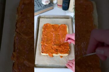 Pull-Apart Vodka Sauce Pizza Sliders  I  #healthyrecipes #sliders #dinnerideas