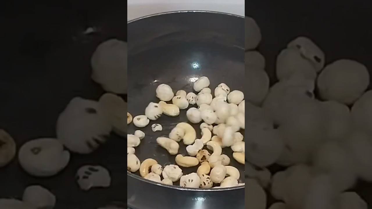 Crunchy Makhana Snack Recipe | A Nutrient-Packed Delight for Healthy Snacking #yyoutubeshorts Crunchy Makhana Snack Recipe | A Nutrient-Packed Delight for Healthy Snacking #yyoutubeshorts