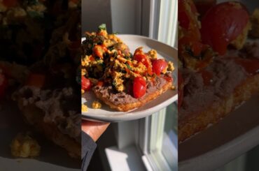 11 PLANT BASED BREAKFAST IDEAS - more inspo and recipes on my channel! #veganbreakfast #plantbased