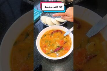 Healthy Sambar With Idli #shorts #youtubeshorts #viral #viralvideo #lunch #odia #healthy #food #easy