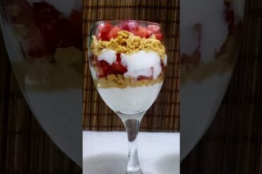 Cornflakes & fruit Parfaits | Easy & Healthy Breakfast Recipe #shorts #viralshorts #youtubeshorts