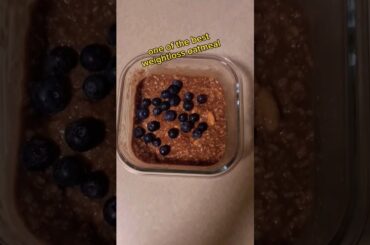 Weightloss Oatmeal #weightloss #oats #fatlossbreakfast #food #shortvideo #shorts