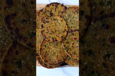 Gujarati Methi Bajra Na Dhebra | Witer Recipes | Breakfast Recipe | Healthy Recipes | #shortvideo
