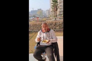 HOW TO COOK QUICK AND HEALTHY FOOD WHILE TRAVELLING #shorts #travel #food #healthy #quick prepartion