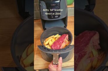 Steak and chips cooked in an air fryer quick and easy #shorts