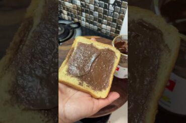 2 minute me banao ye quick dessert | Nutella Bread | #shorts