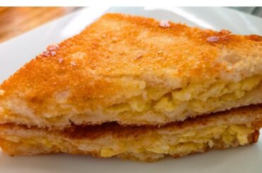 Cheese Scrambled Egg Sandwich |  Grilled Cheese Toast Recipe | Healthy Breakfast Recipe