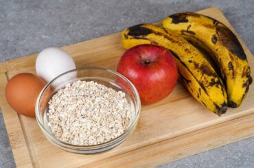 Don't Waste Ripe Banana, You Can Make a Healthy Breakfast Recipe | Apple Oats Banana Snacks Recipe