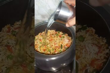 Easy Healthy Lunch Recipe #shorts #healthy # #dalkhichdi