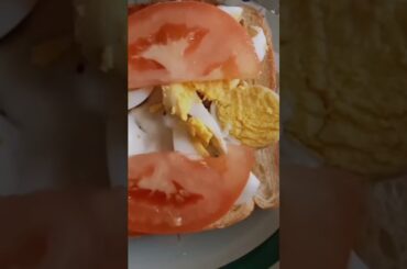 healthy breakfast #boileggs #health #light #breakfast #tomato #uaelife #emarati #quickrecipe #easy