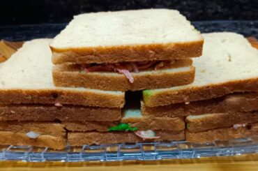 Street Style Veg Sandwich l Healthy Breakfast Snacks Recipe | Super Quick 7-Mins: Main Taiyar |