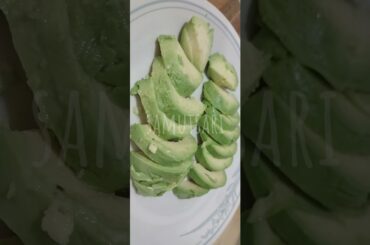 Simple yet Healthy Avocado Sandwich