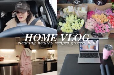 HOME VLOG: healthy recipes + cooking, trader joe's haul, making a candy salad, cleaning & more