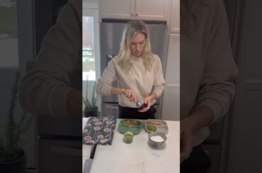 EASY KID LUNCH IDEA #satisfying #satisfyingvideo #lunch #yummy #healthy ##momlife #mom #moments