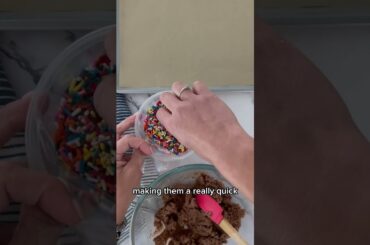 Chocolate Protein Balls- high protein, low calorie! #recipe #macrofriendly #easyrecipe #highprotein