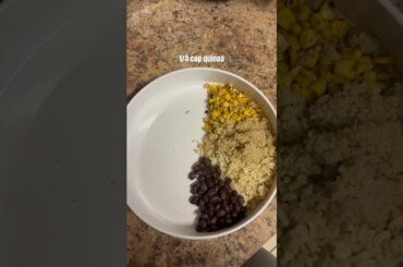 Make a Pita Bowl with me #healthy #healthyeating #mealprep #recipes