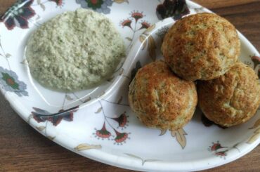 Oats-Moong sprouts apee for weight loss - Instant breakfast/Dinner/ Tiffin recipes Indian vegetarian