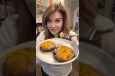 Hungry Girl’s Low-Carb Sandwich Fix // #shorts