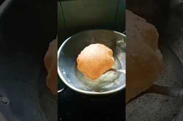 fluffy poori#yummy#tasty#healthy#tamilyoutubeshorts