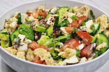 A very healthy and quick salad! Avocado Mozzarella Salad Recipe