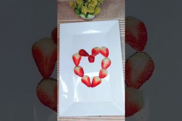 Strawberry heart art l fruit cutting ideas #cookwithsidra #art #diycrafts #shorts #cuttingfruit #diy