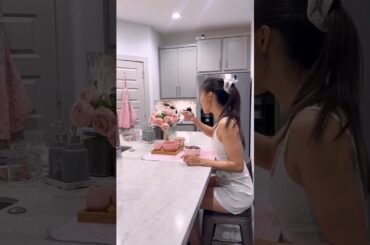 Fun & healthy brekkie ideas. #shorts #thatgirl #aesthetic #healthybreakfast #breakfastideas #morning