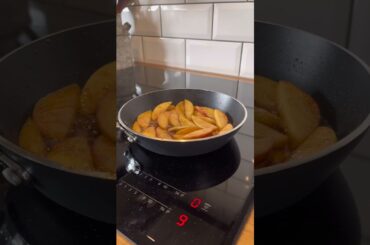 Day 7 of healthy recipes apple crisp #healthybreakfastideas #healthyrecipes #short #shorts