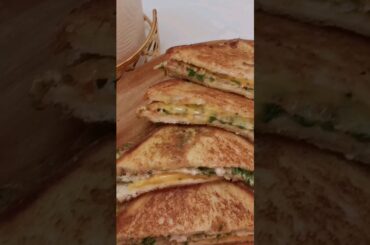 Egg Cheese Omelette Recipe Healthy Breakfast#cooking#cookingrecipes#omelette#shorts#shortvideo