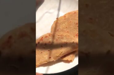 Healthy aloo ka paratha #aloo makki ki roti #shortsvideo