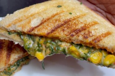 Spinach Cheese Corn Sandwich Recipe #spinachcheesecornsandwich #cheesecorn #spinachcornsandwich