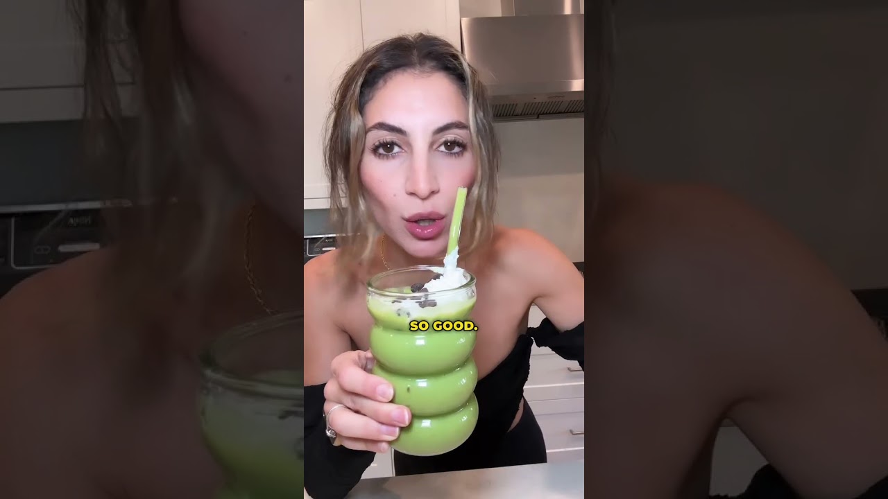 Making McDonald’s Shamrock Shake (but low calorie & high protein) Making McDonald’s Shamrock Shake (but low calorie & high protein)