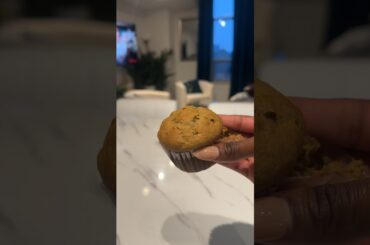 How to make healthy, banana Protein Muffins! #healthy #recipe #muffins #baking